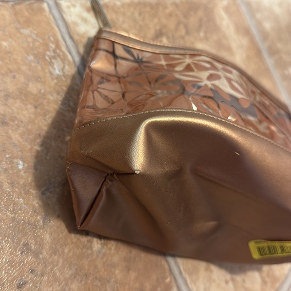 Clinique Makeup Bag from Macy’s - Picture 7 of 16